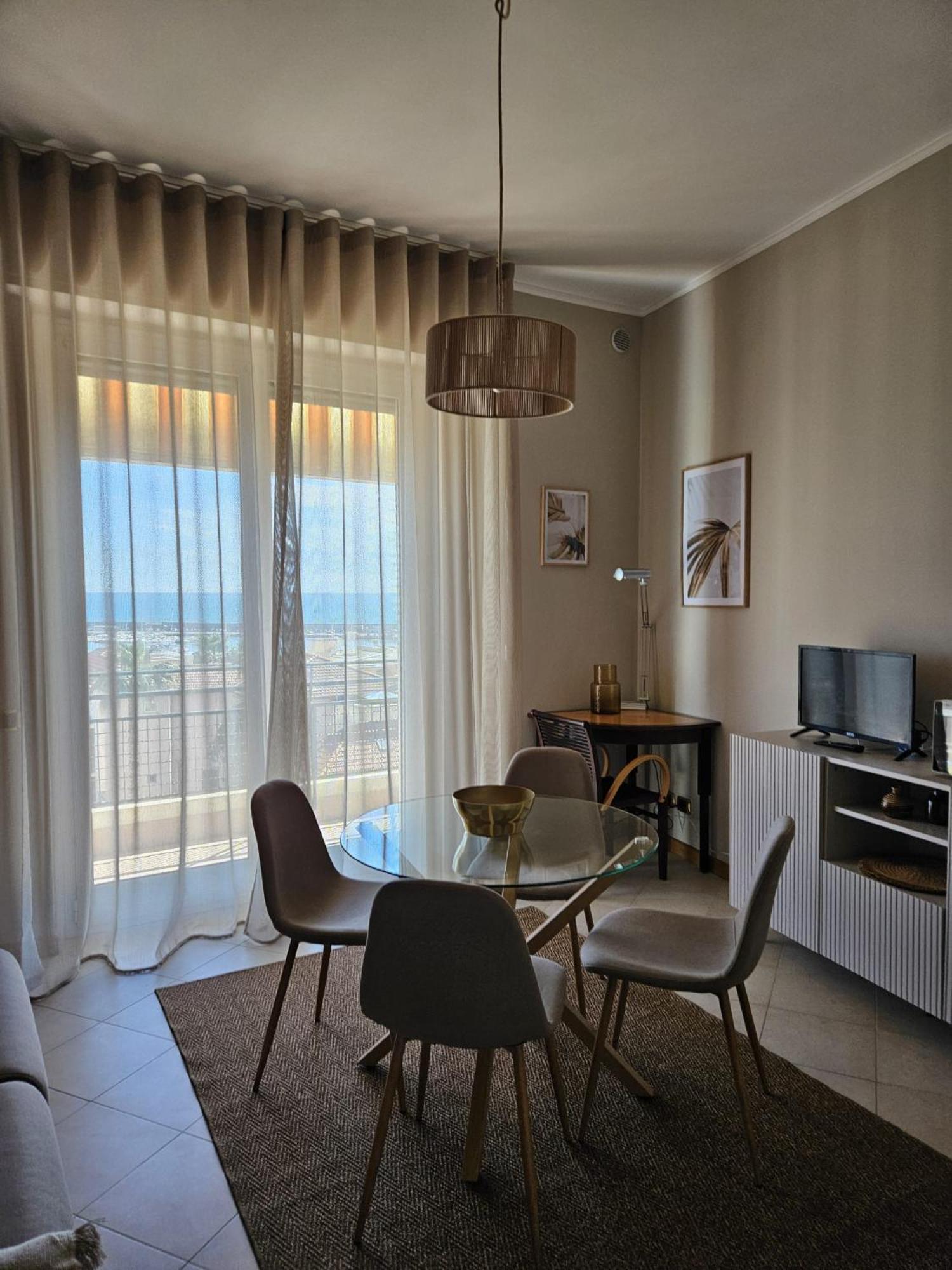 La Baia Nel Porto Apartment Sanremo Ngoại thất bức ảnh